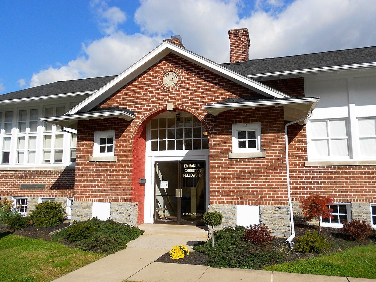 East York, ON - Файл:School East York PA.JPG — Википедия